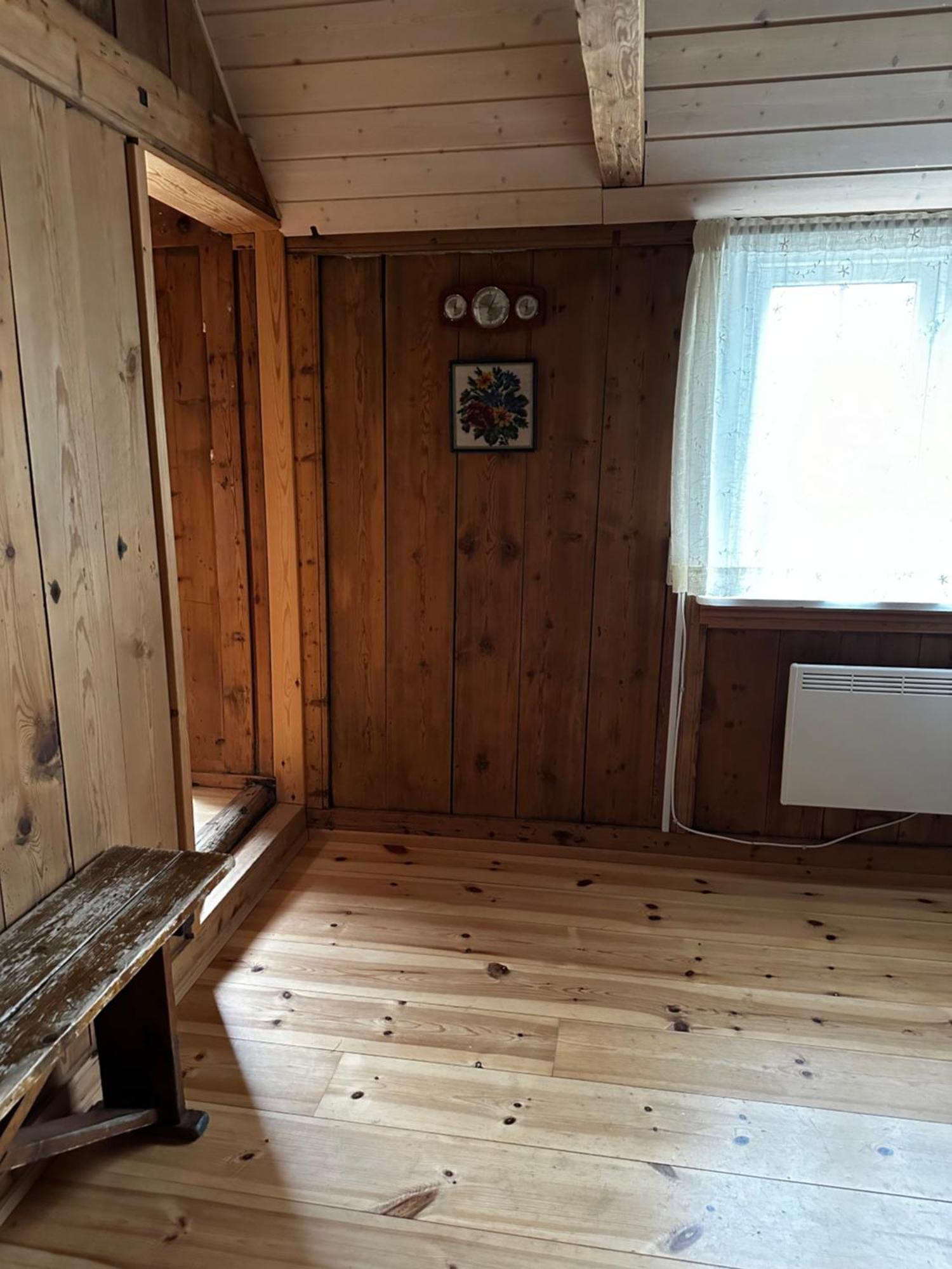 Charming Old Style Shanty Hvalba エクステリア 写真